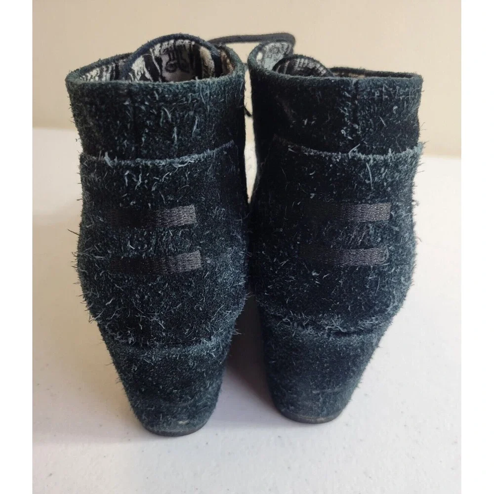TOMS Desert Wedge Booties Suede Lace Up Chukka Boho Minimalist Black W 8.5